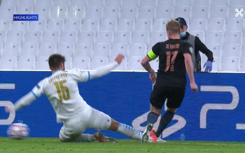 De Bruyne slachtoffer van vreselijke tackle in Champions League (VIDEO)