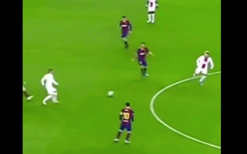 Beelden van Messi tegen PSG gaan de wereld rond: “Is dit nog normaal?“ (VIDEO)