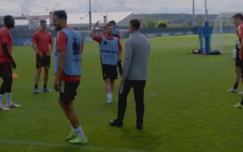 Dries Mertens compleet belachelijk gemaakt bij Rode Duivels (VIDEO)