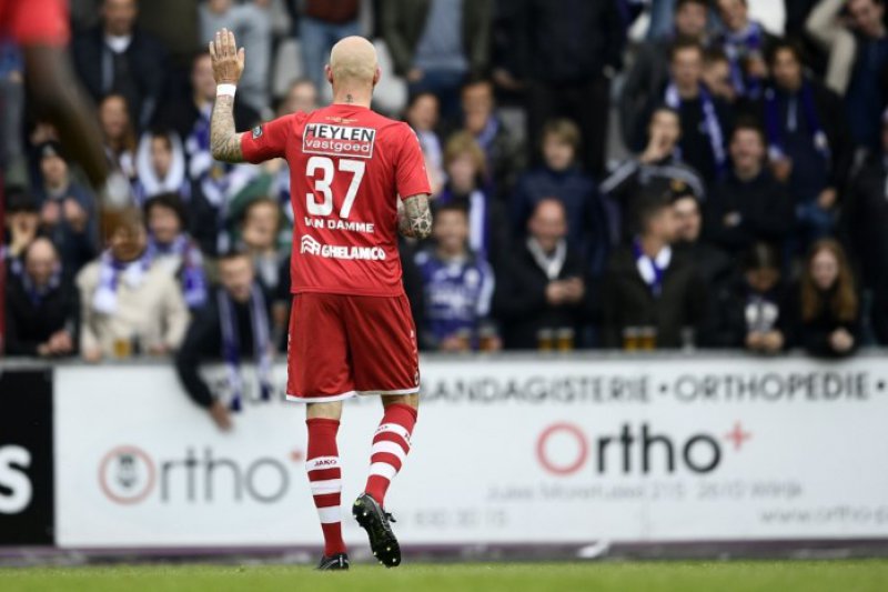 Van Damme maakt Beerschot-fans belachelijk: 