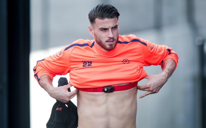 Anderlecht stunt met komst van Wesley Hoedt