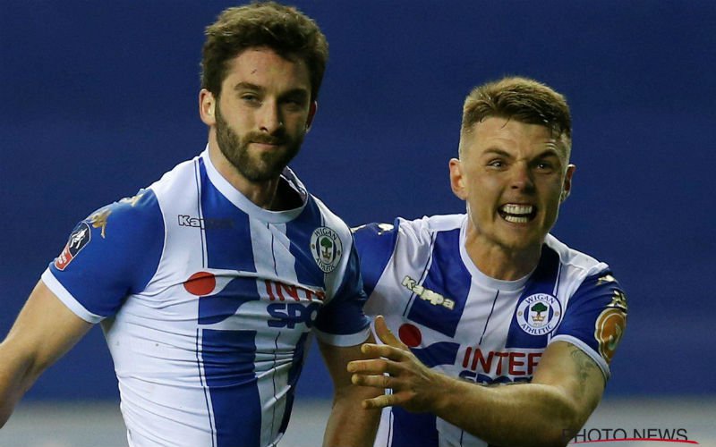 Will Grigg kegelt Manchester City uit de FA Cup