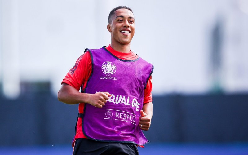 'Dramatische wending in transfersoap rond Youri Tielemans'