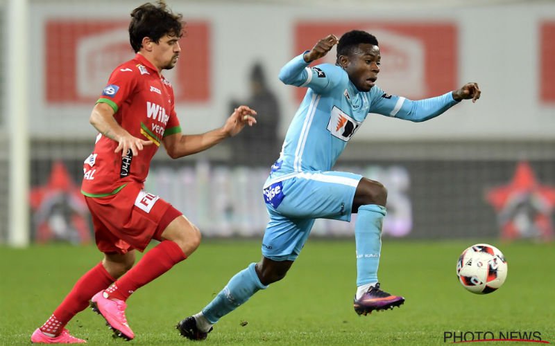 Moses Simon zit serieus in de problemen