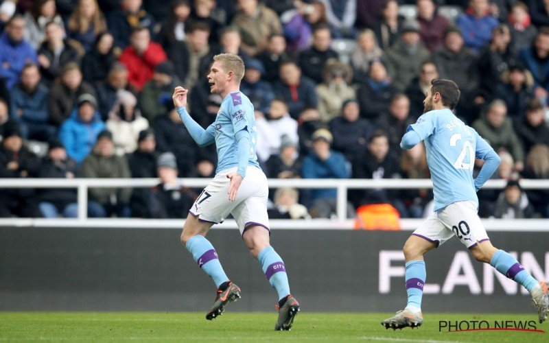 Weergaloze De Bruyne schrijft geschiedenis, Leicester City grijpt naast CL