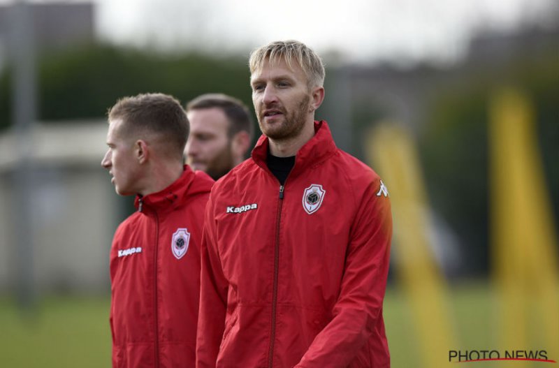 Antwerp-coach De Decker spreekt duidelijke taal over Vreven