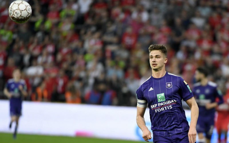 Nieuwe club meldt zich, Dendoncker weg voor deze transfersom?