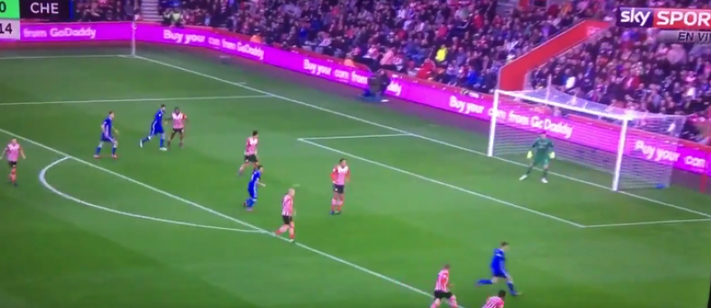 Hazard scoort na een erg knappe dribbel (Video)