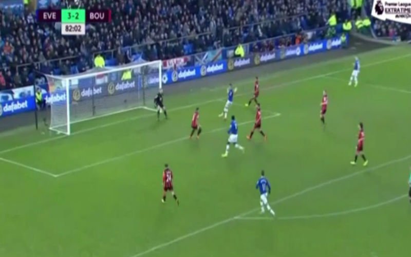 Lukaku maakt hattrick compleet met een volley en scoort daarna meteen zijn 4de (Video)