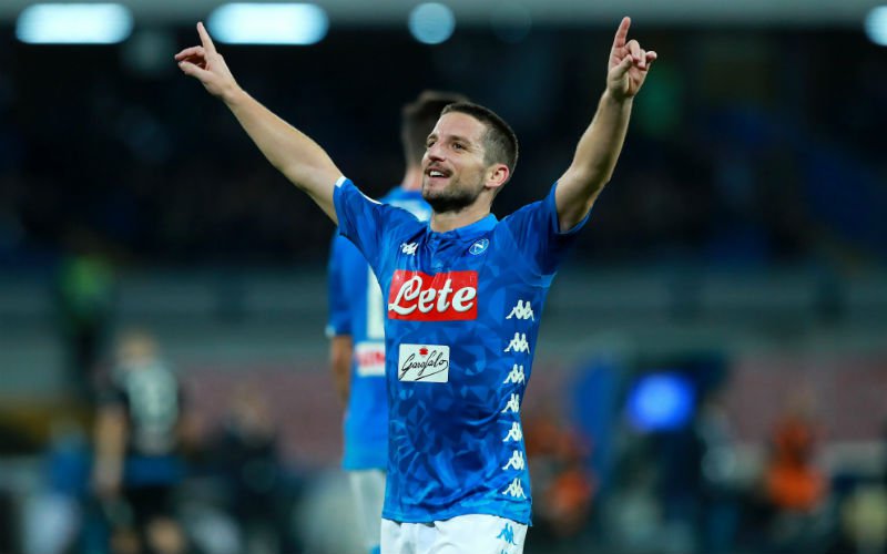 Indrukwekkend! Dries Mertens speelt alles kapot bij Napoli