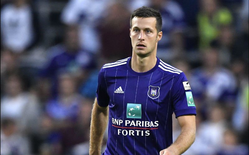 Anderlecht-spelers niet te spreken over Spajic na deze actie