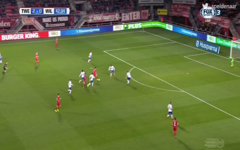 Gewezen goudhaantje van RC Genk pakt uit met een heerlijk afstandsschot (Video)