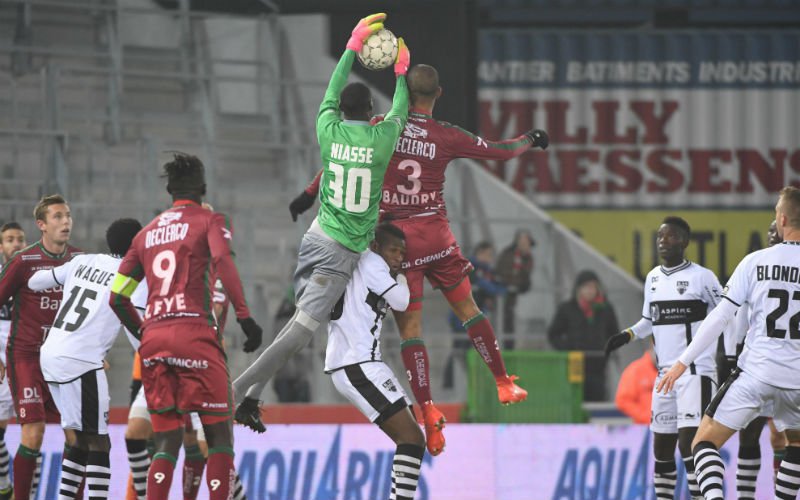 Sander Coopman bevrijdt Zulte Waregem tegen Eupen